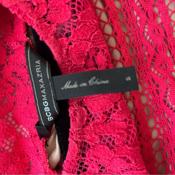 Red Lace Sleeveless Dress - Picture 4 of 4